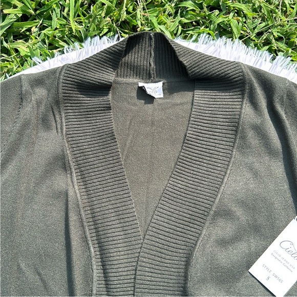 Cielo Everyday Ultra Soft Dark Forest Green Cardigan Size Small NEW - Picture 8 of 12